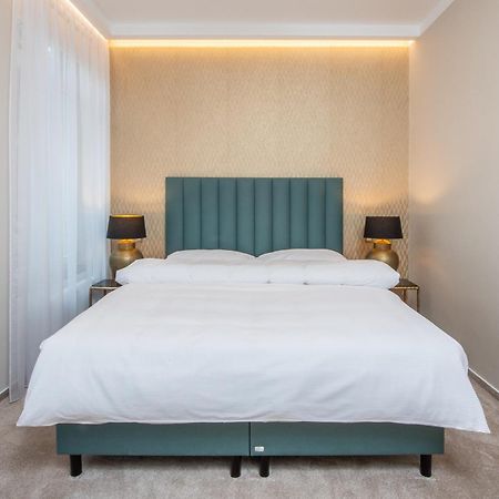 Pappas Hotel&Studio Podebrady Bagian luar foto