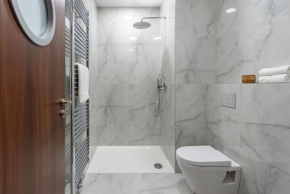 Pappas Hotel&Studio Podebrady Bagian luar foto