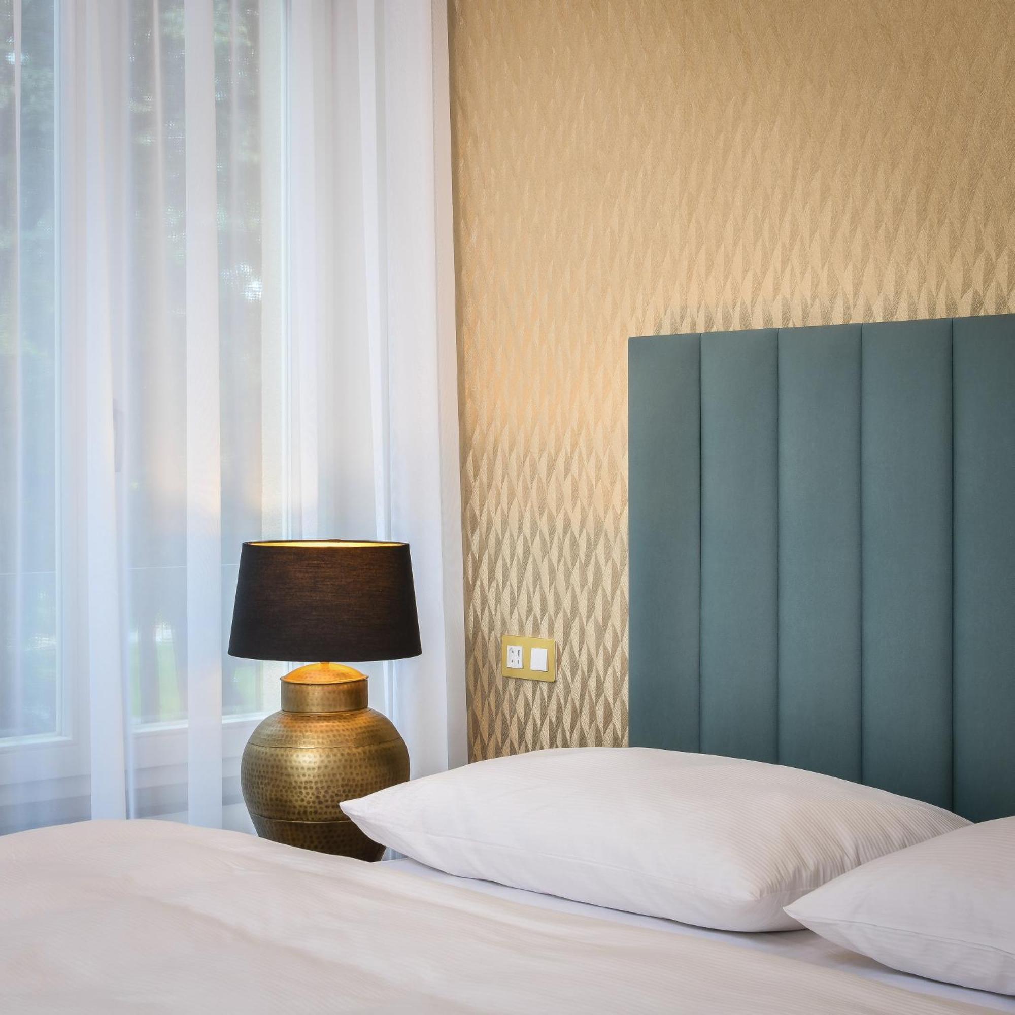 Pappas Hotel&Studio Podebrady Bagian luar foto