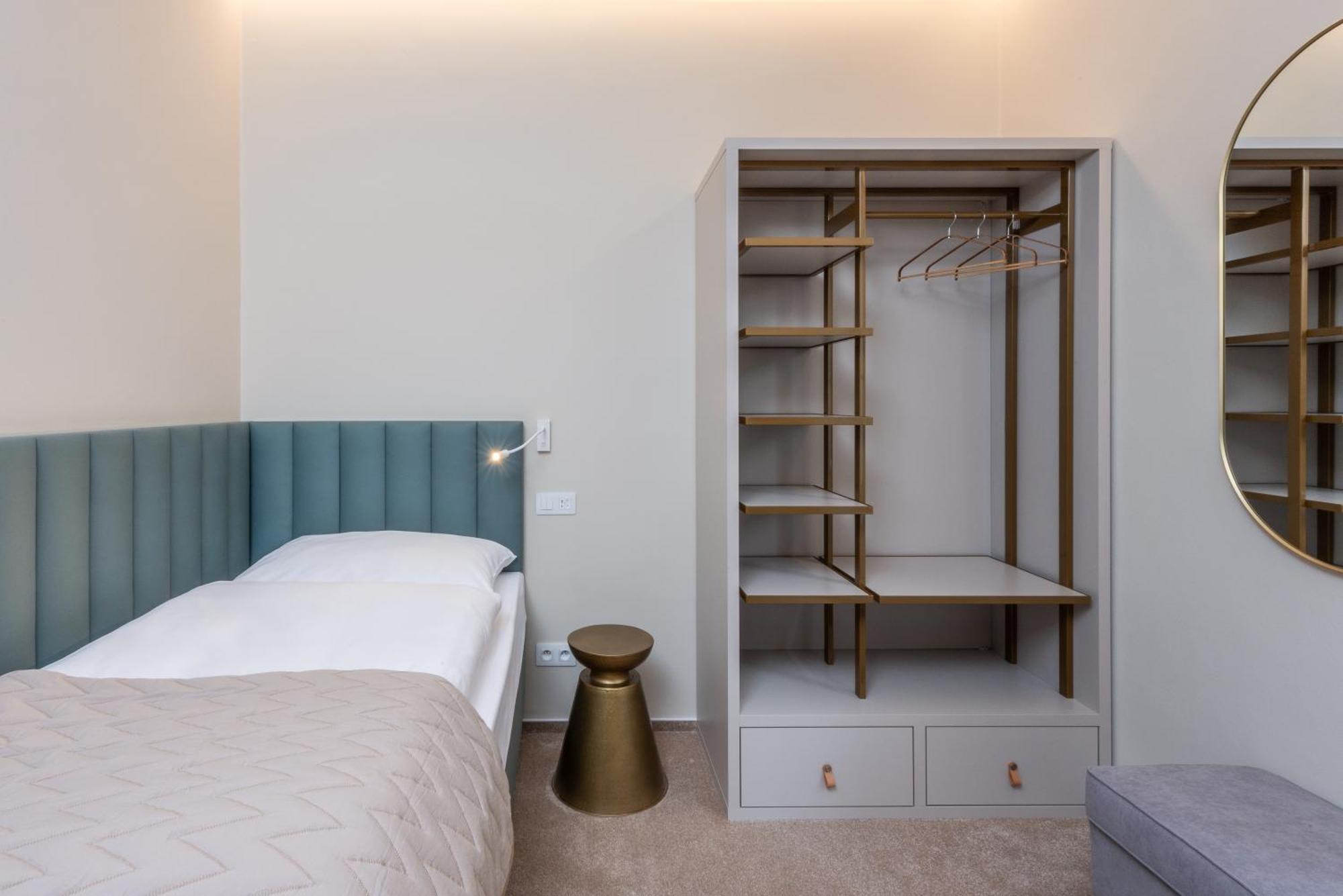 Pappas Hotel&Studio Podebrady Bagian luar foto