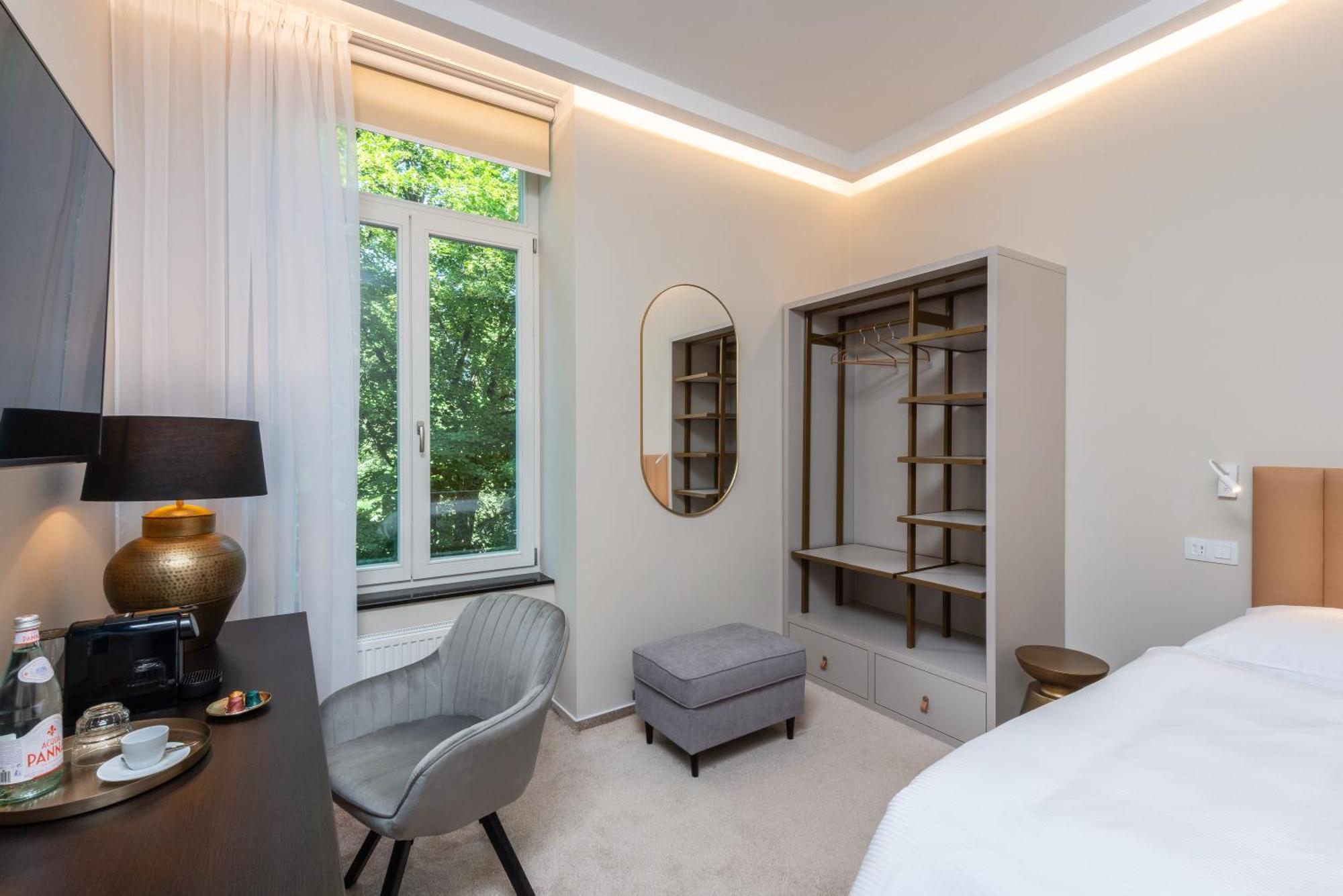 Pappas Hotel&Studio Podebrady Bagian luar foto